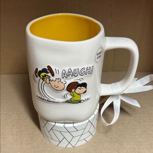Rae Dunn White and Yellow Peanuts Mug